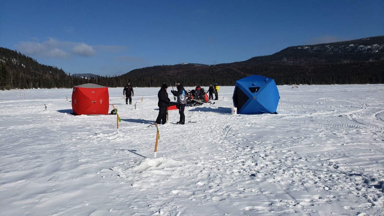 Photo de couverture - Les 10 meilleures places pour la pêche blanche au Québec